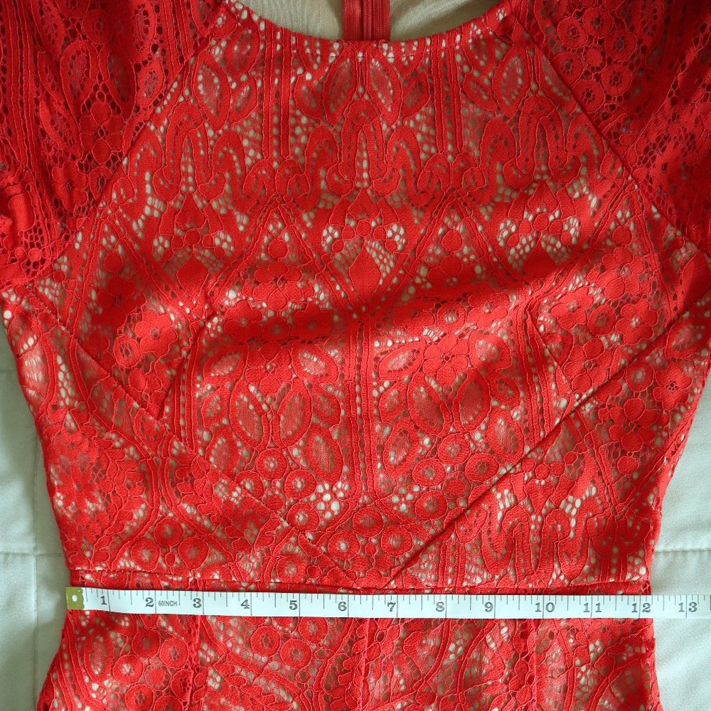 Poppy Red Lace High-Low Lace Dress - Picture 5 of 10